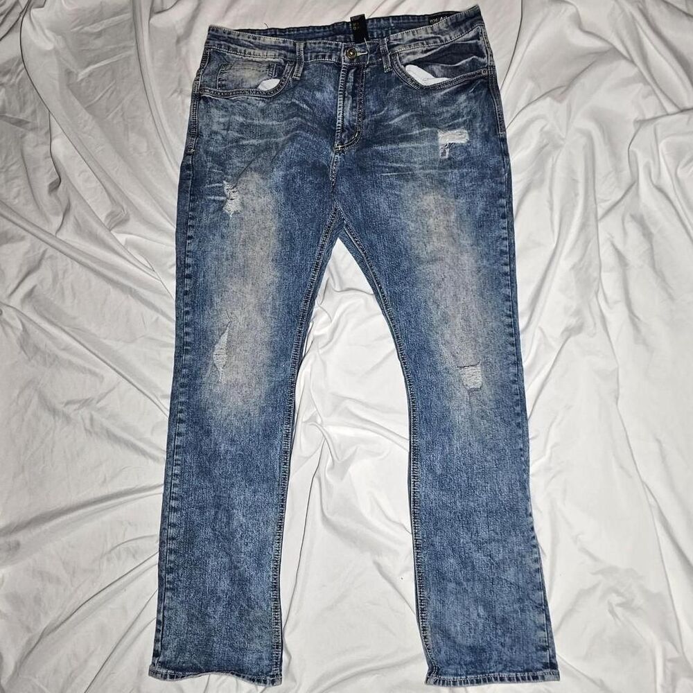 mens light wash denim straight leg jeans